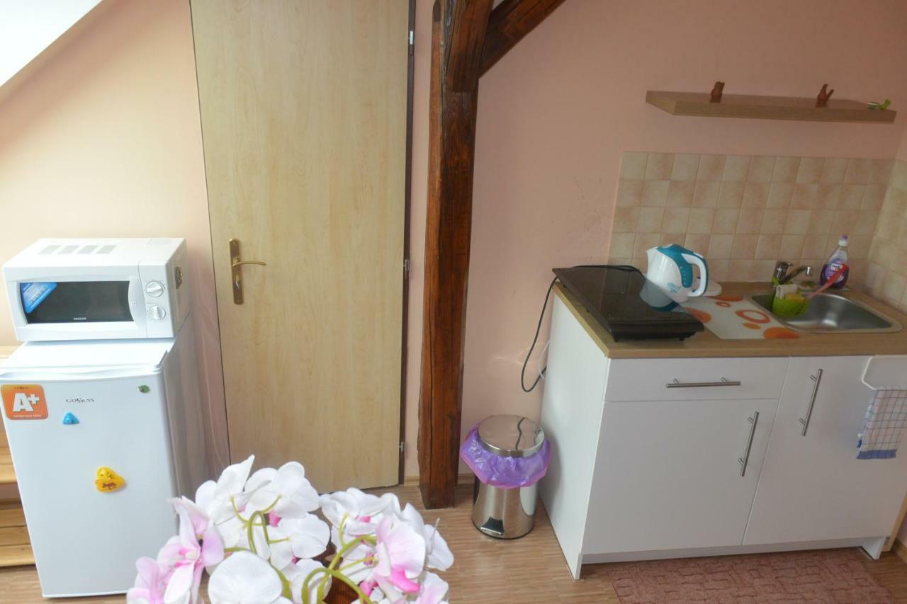 Kobylice Rodinne Ubytovani - Family Accommodation מראה חיצוני תמונה