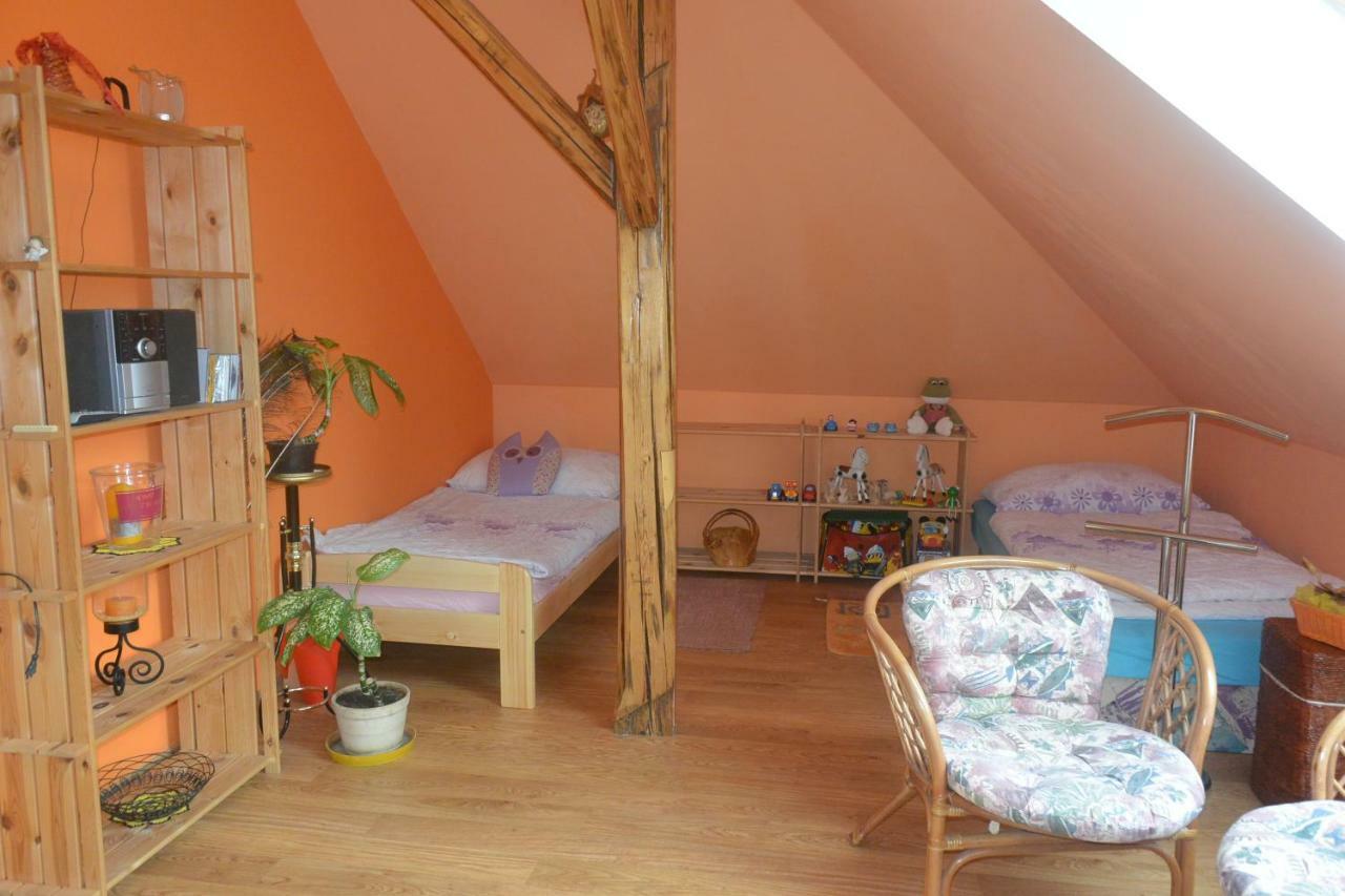 Kobylice Rodinne Ubytovani - Family Accommodation מראה חיצוני תמונה